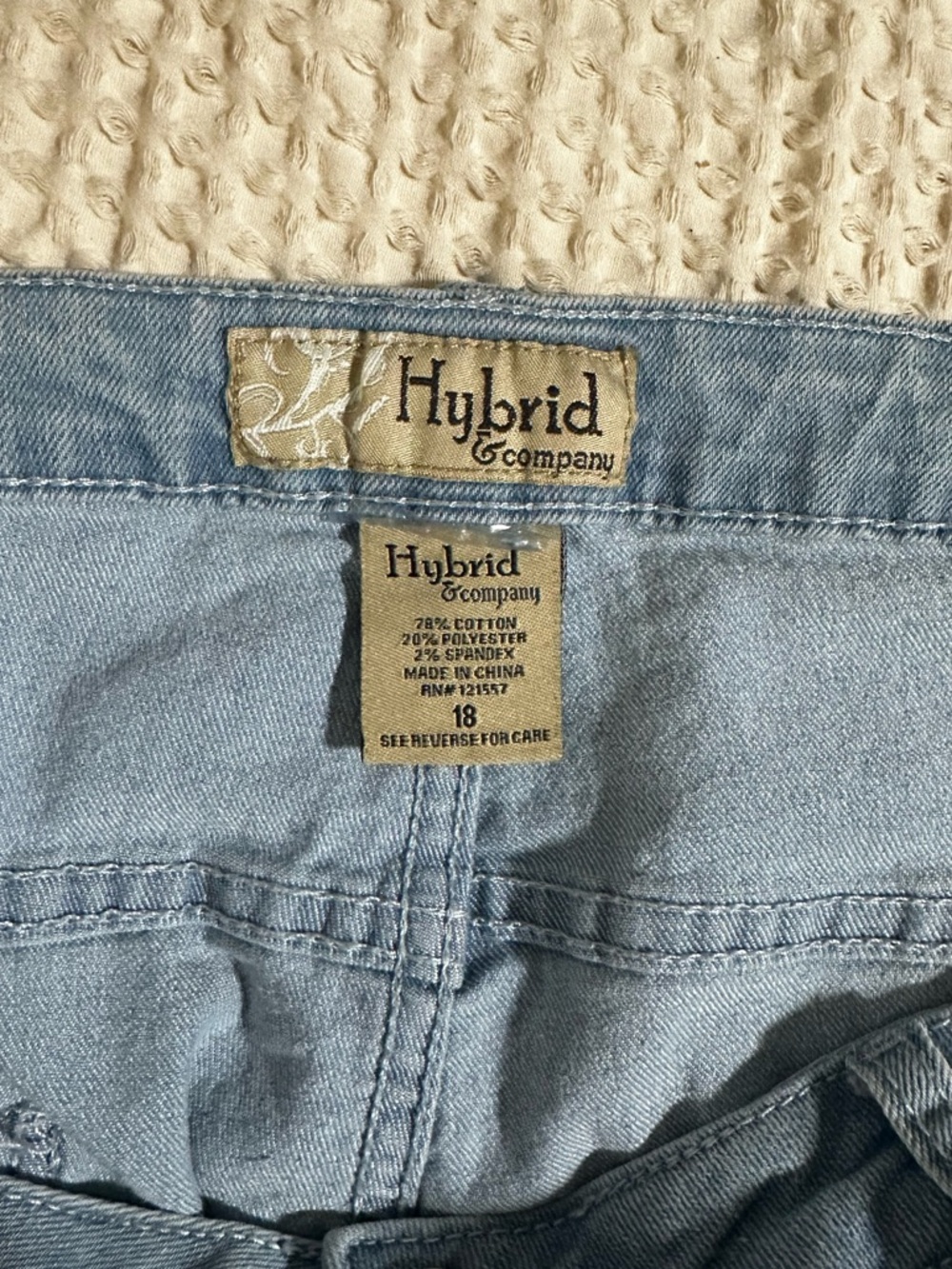 Hybrid & company Light Blue Straight Leg Women’s Jeans